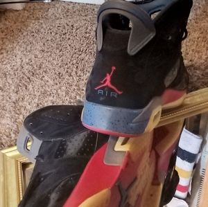 Jordan 6 pistons retro